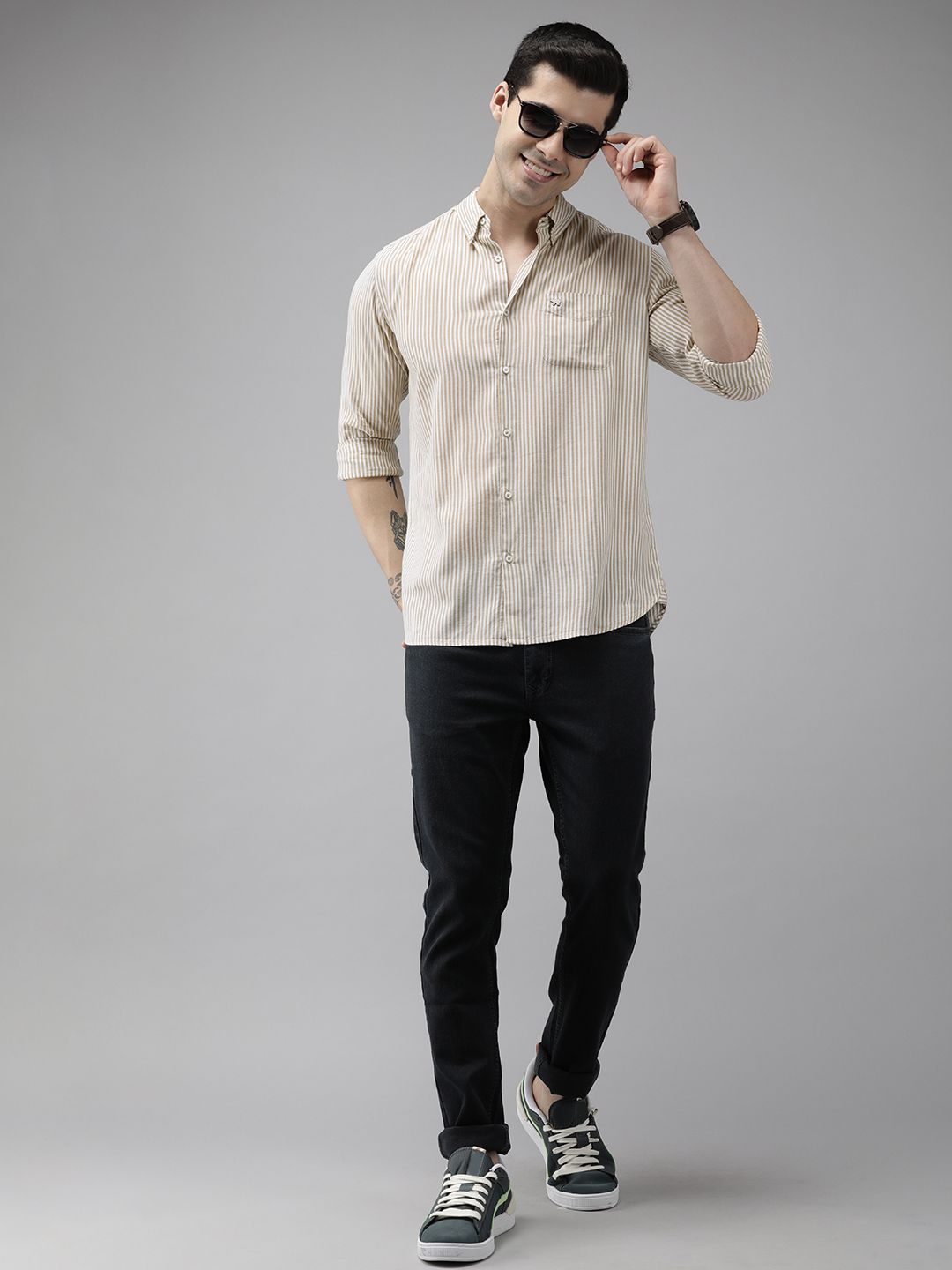 THE BEAR HOUSE Men Beige Slim Fit Pinstripes Striped Pure Cotton Casual Shirt