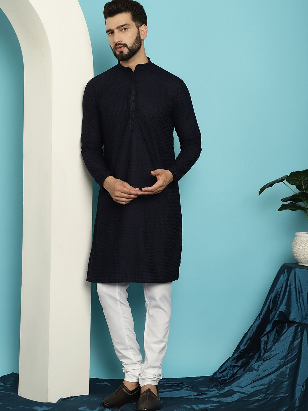 SOJANYA Geometric Embroidered Thread Work Pure Cotton Straight Kurta with Churidar