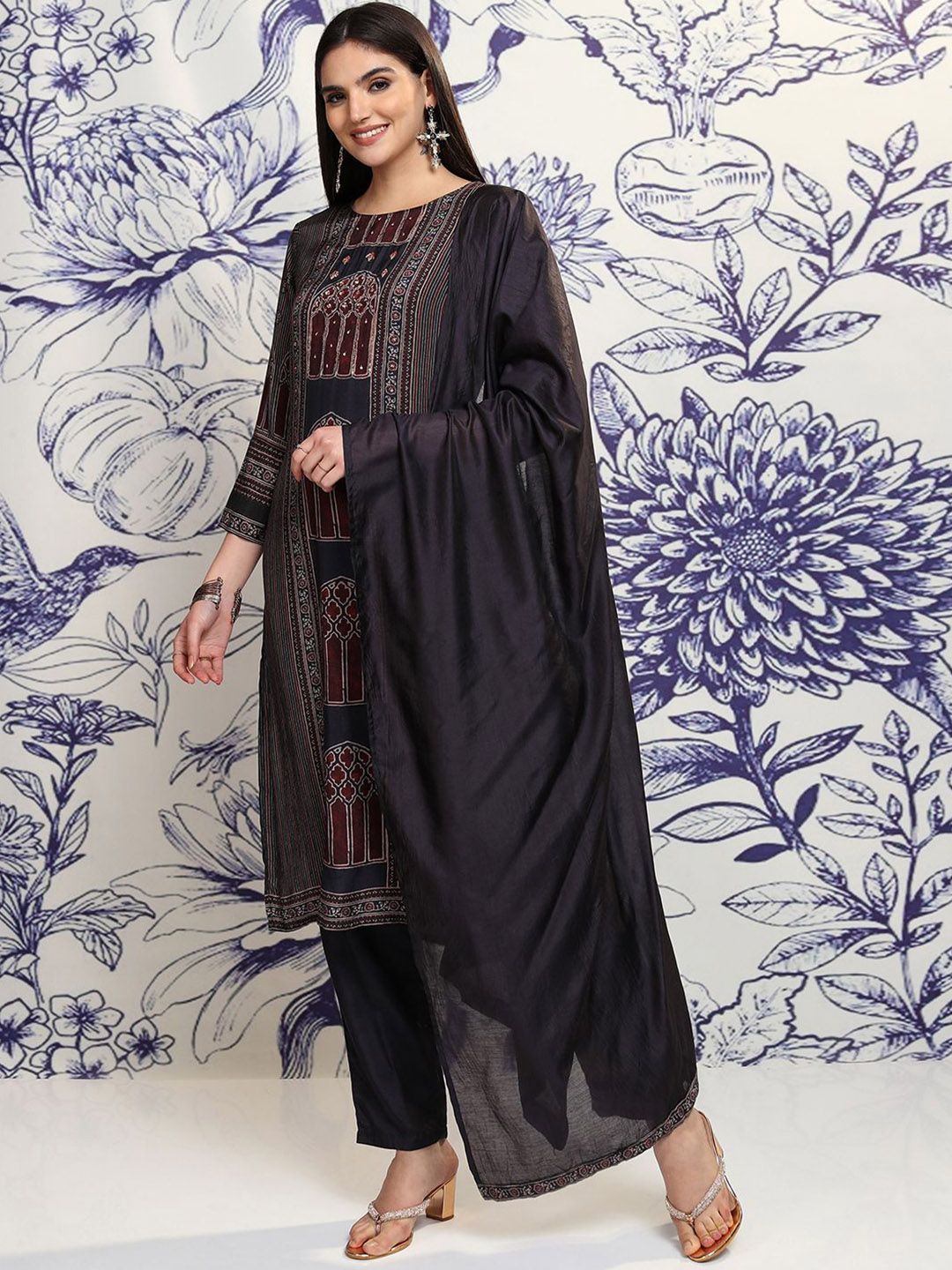 Vishudh Blue Ethnic Motifs Printed Regular Sequinned Straight Kurta Set