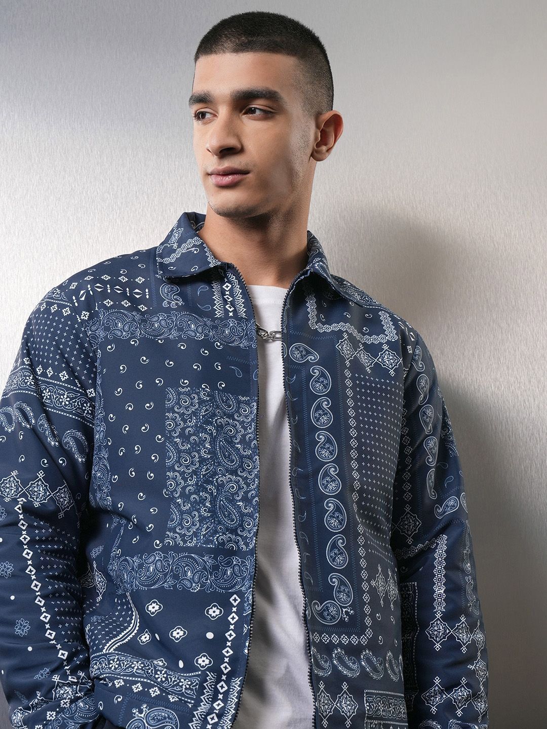 HIGHLANDER Men Crop Denim Jacket with Patchwork