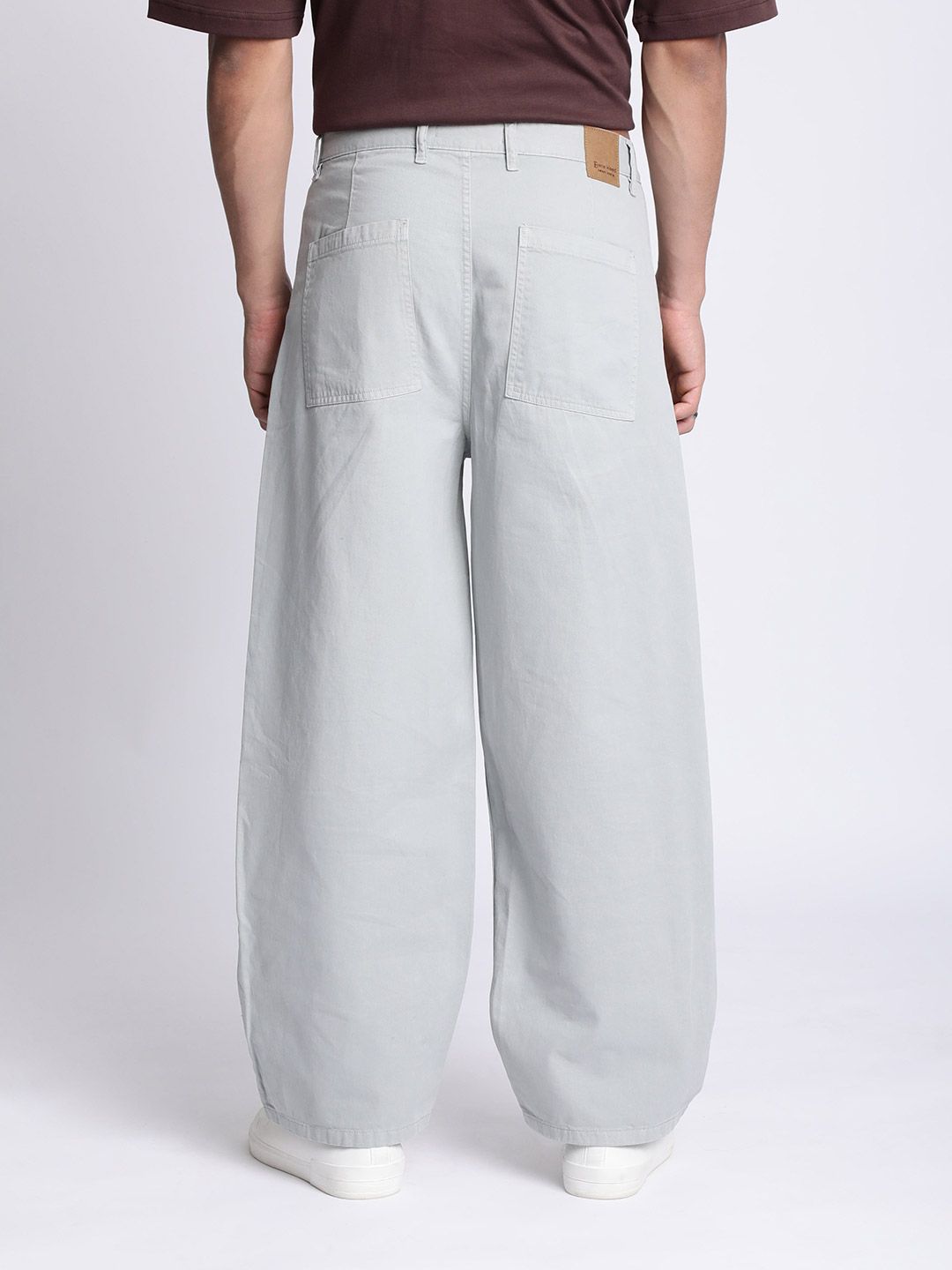 Bene Kleed Men Baggy Fit Pleated Chinos Trousers