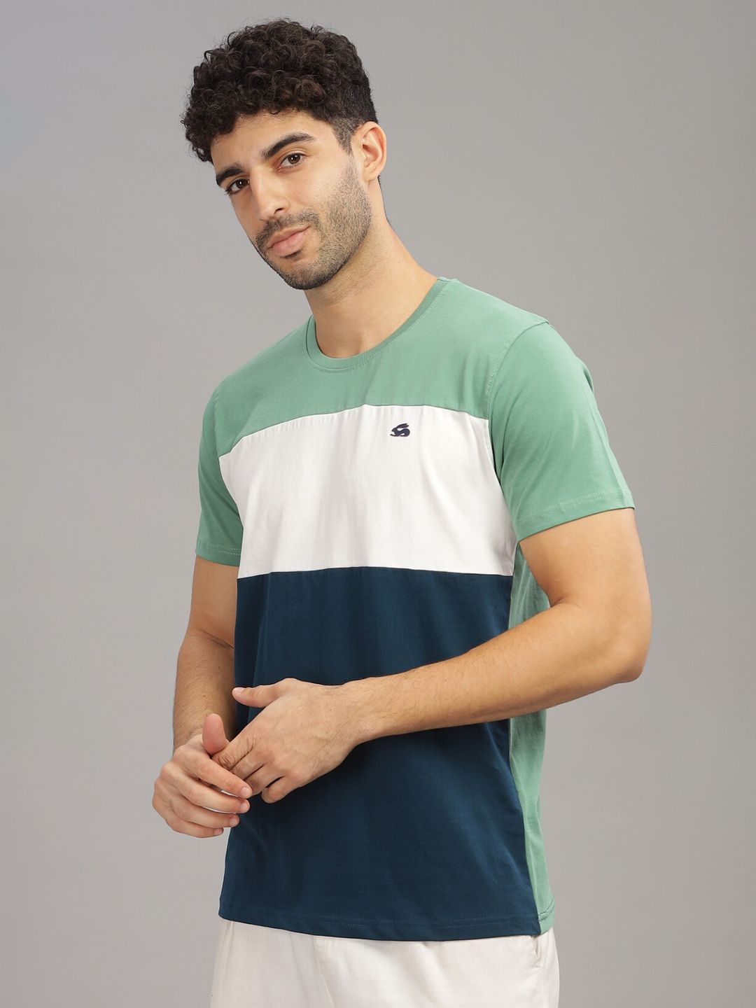 ADRO Colourblocked Regular Fit Cotton T-shirt