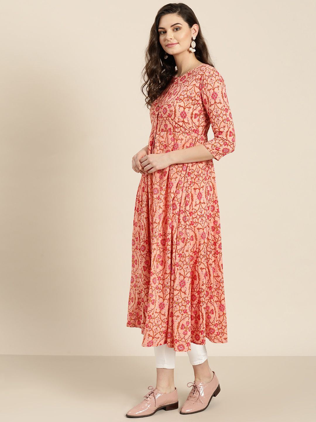 Shae by SASSAFRAS Women Peach-Coloured & Pink Printed Anarkali Kurta