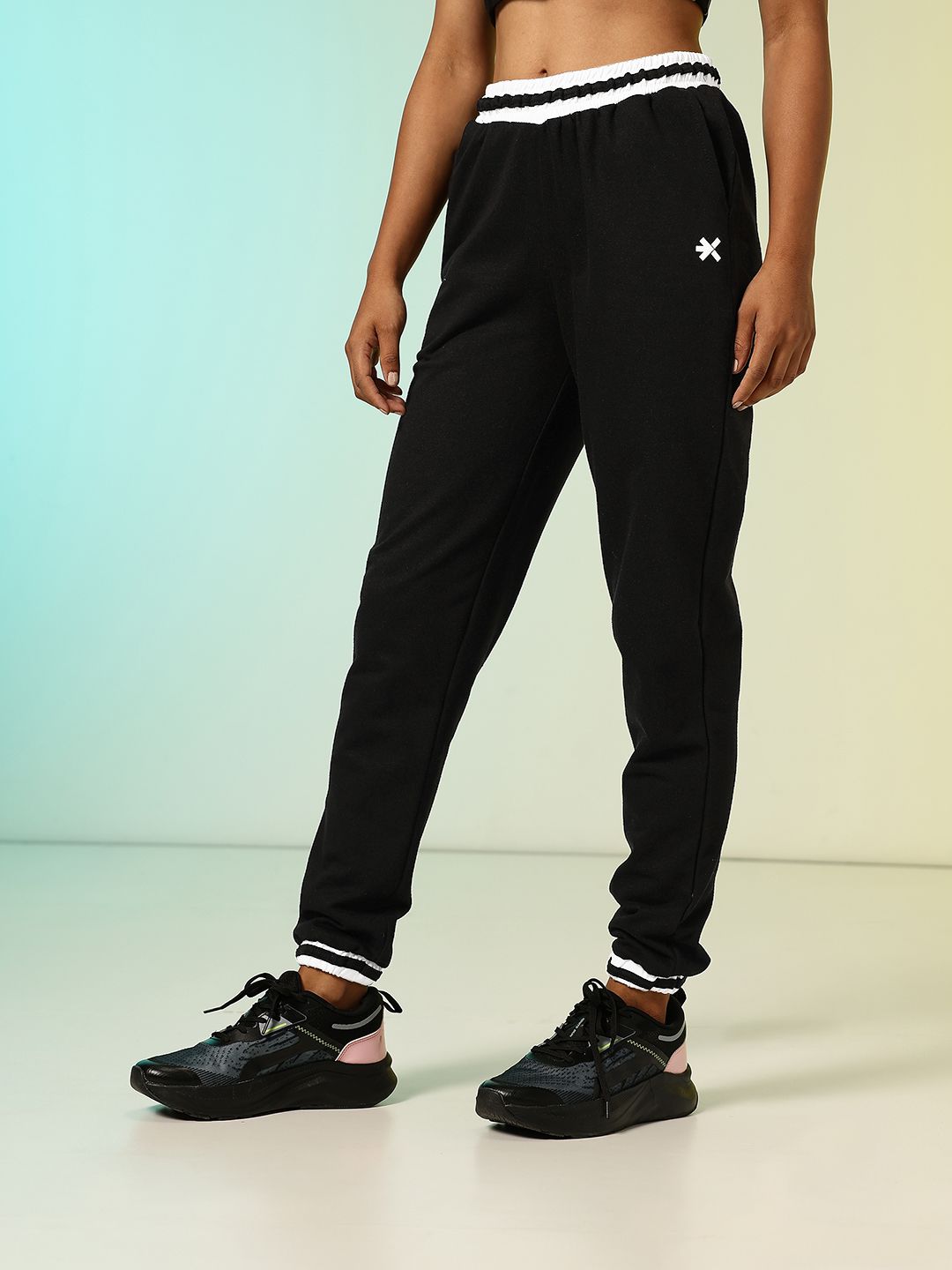 HRX by Hrithik Roshan Retro Women Training or Gym Sports Joggers