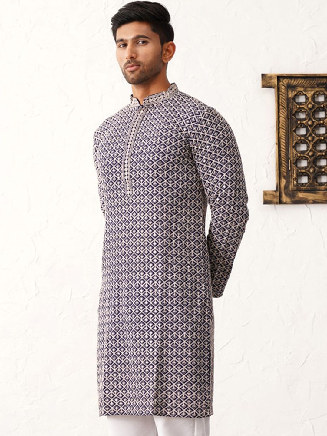 Jompers Mandarin Collar Geometric Thread Work Cotton Straight Kurta