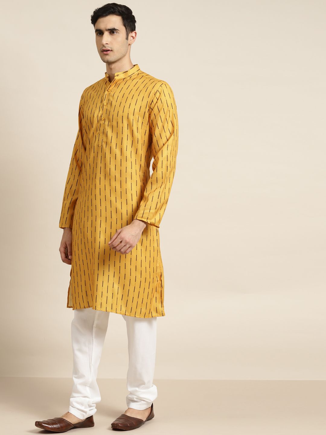 SOJANYA Men Mustard Yellow & Black Geometric Printed Pure Cotton Kurta