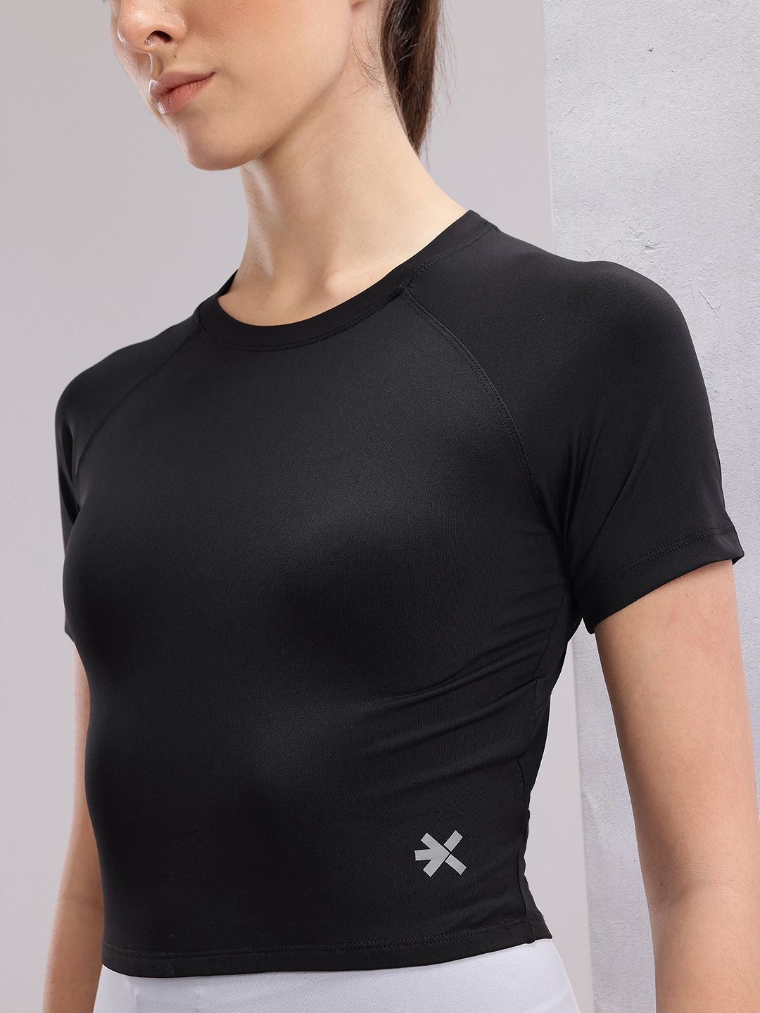 HRX by Hrithik Roshan Women Cut Outs Slim Fit Crop Training T-shirt