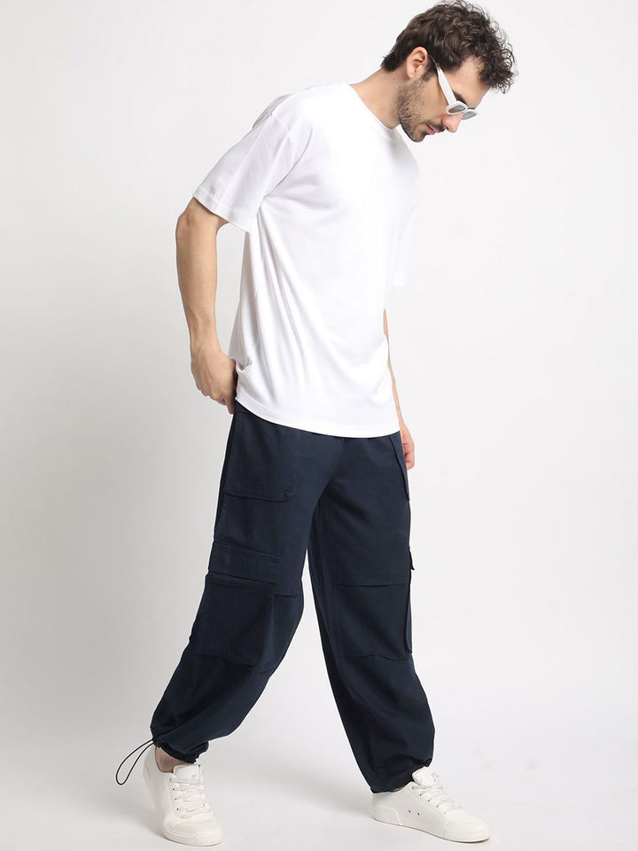 Bene Kleed Men Solid Relaxed Loose Fit Cotton Cargos Trousers