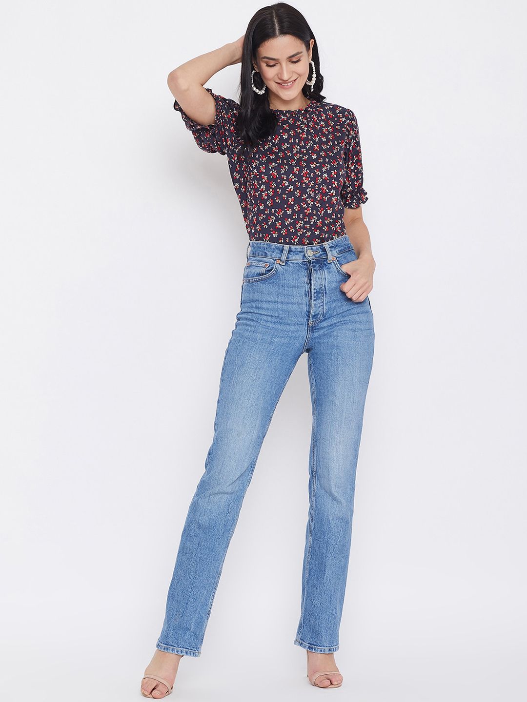 Berrylush Navy Blue Floral Printed Top With Puff Sleeves
