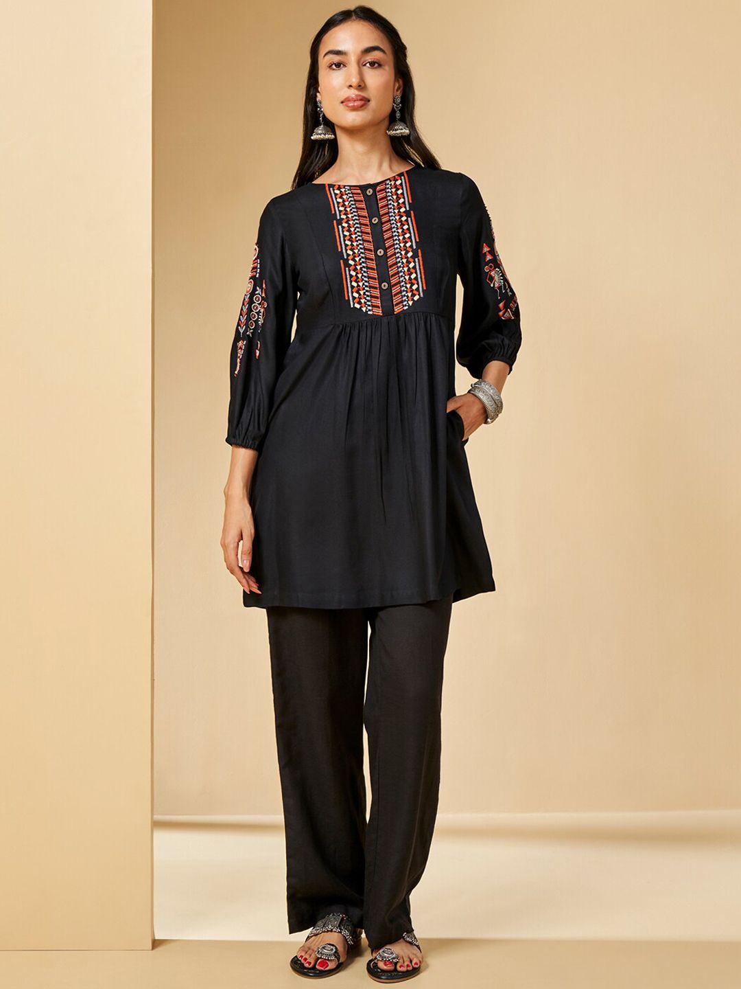 Global Desi Women Mid-Rise Parallel Trousers