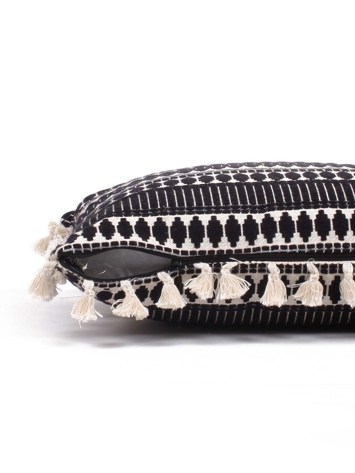 STITCHNEST Black & White 2 Pieces Ethnic Motifs Woollen Square Cushion Covers
