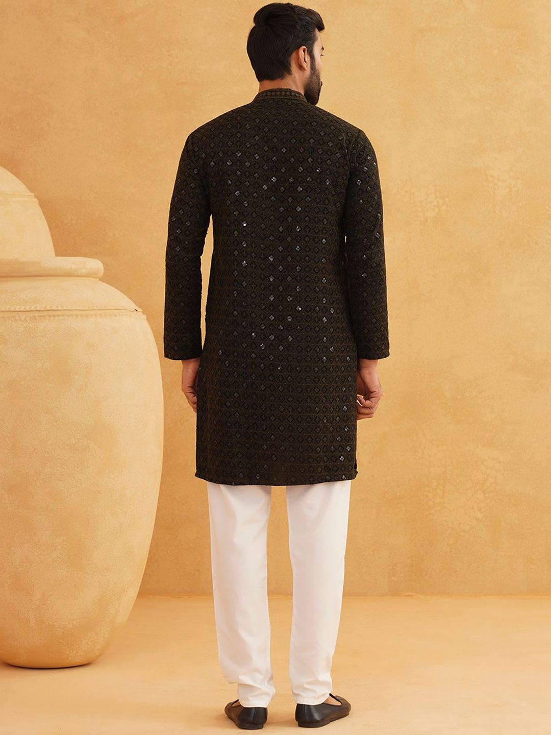 SOJANYA Kurta Kapas Tulen Bersulam Geometrik Biasa Dengan Churidar