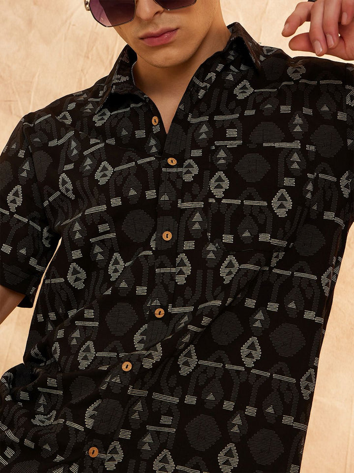 DENNISON Smart Geometric Printed Cotton Casual Shirt