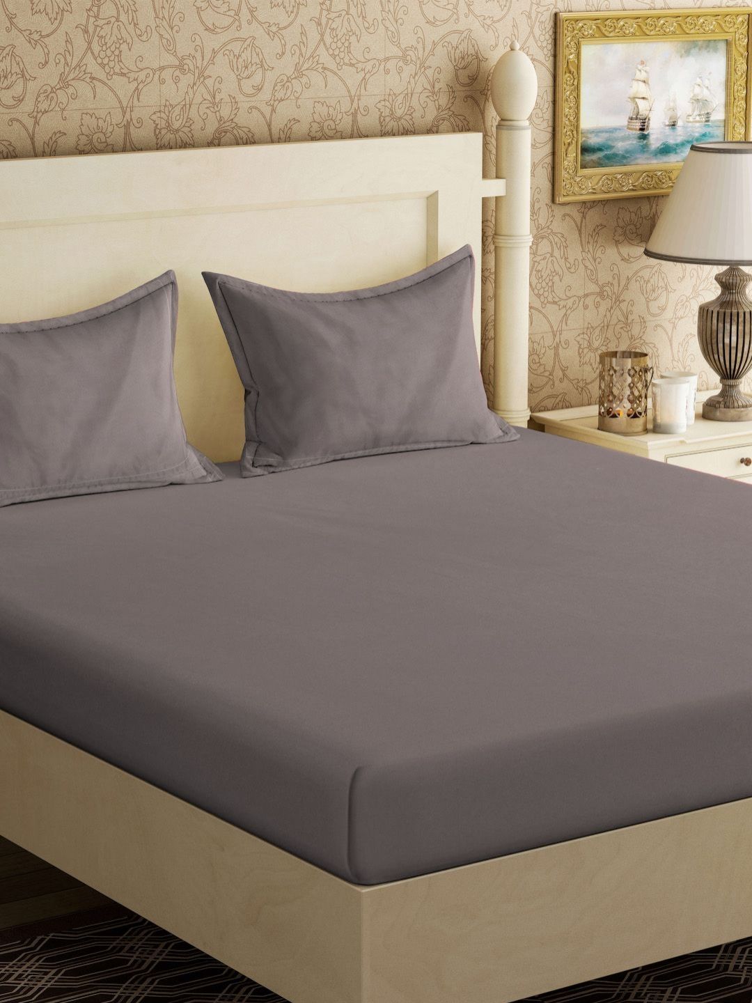 Aura Grey Solid Flat 300TC King Cadar dengan 2 Sarung Bantal