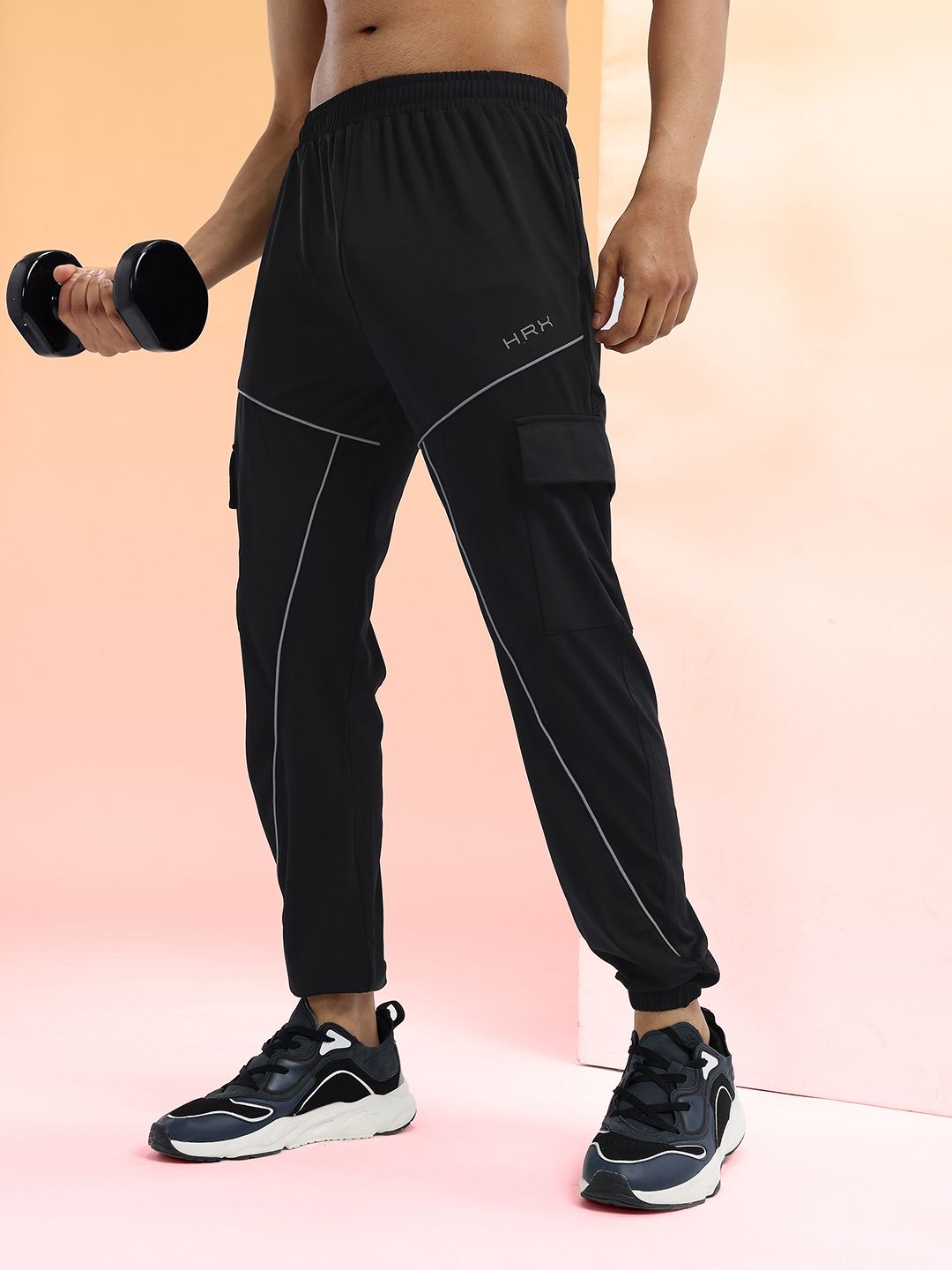 HRX by Hrithik Roshan Men Contrast Piping Mid-Rise Rapid-Dry Training Cargos