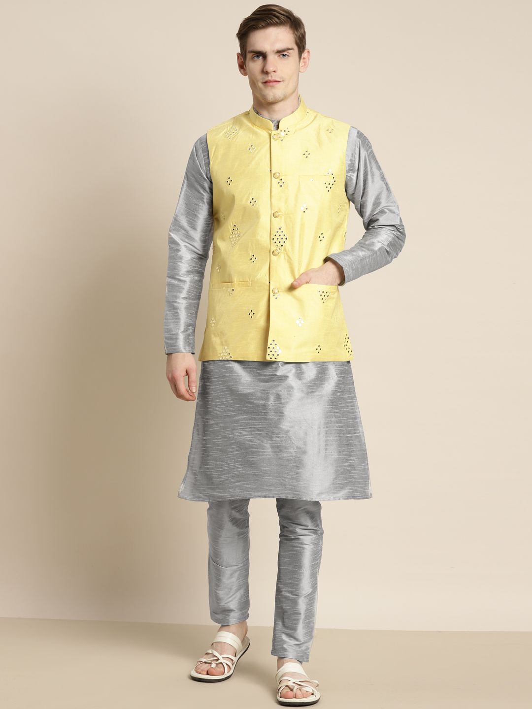 SOJANYA Men Cermin Kerja Kurta dengan Churidar