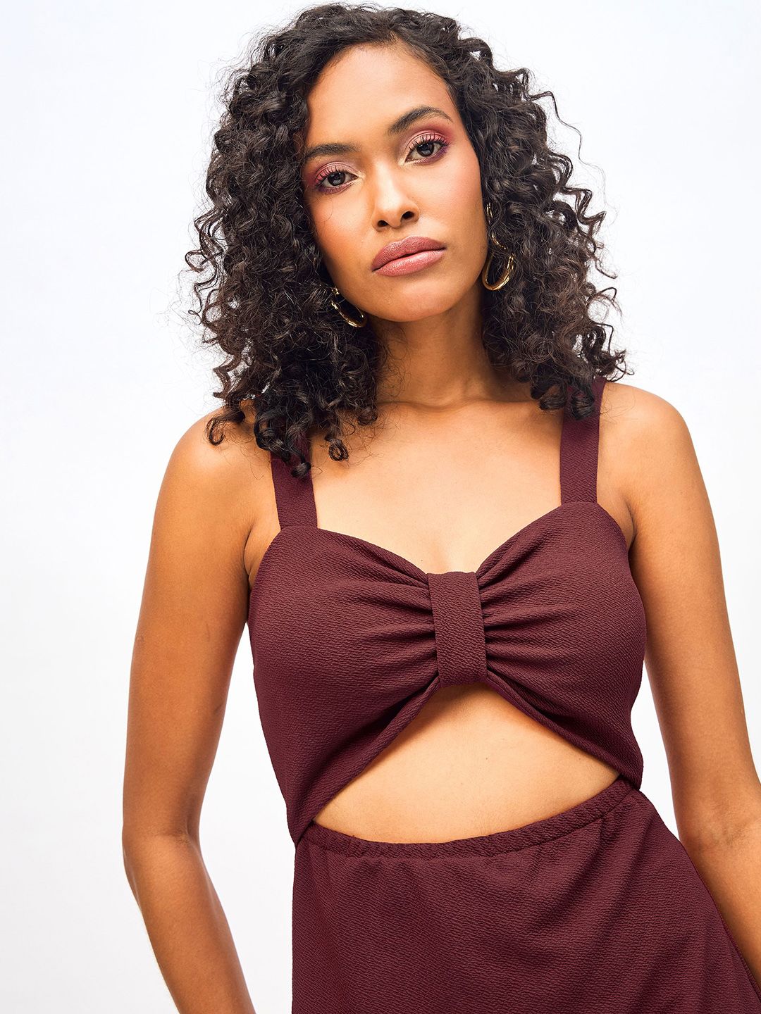 SASSAFRAS Shoulder Strap Waist Cut Out Bodycon Midi Dress