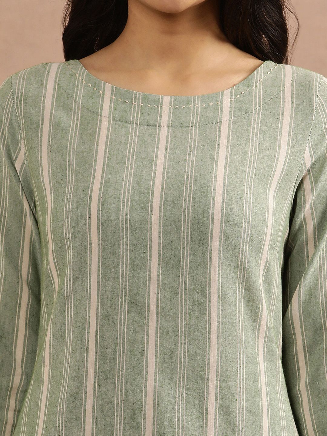 W Green Striped Round Neck Straight Kurta