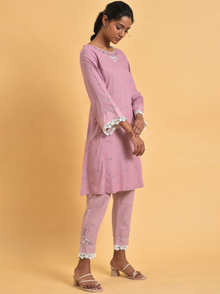 W Festive Floral Print Rayon Kurta With Slim Pant