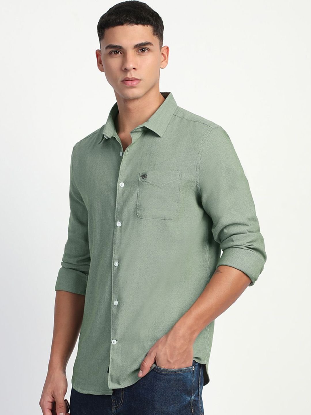 THE BEAR HOUSE Men Solid Cotton Slim Fit Casual Shirt