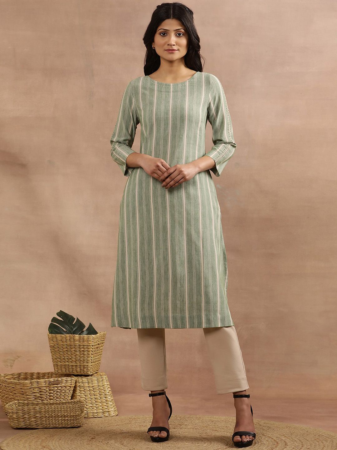 W Green Striped Round Neck Straight Kurta