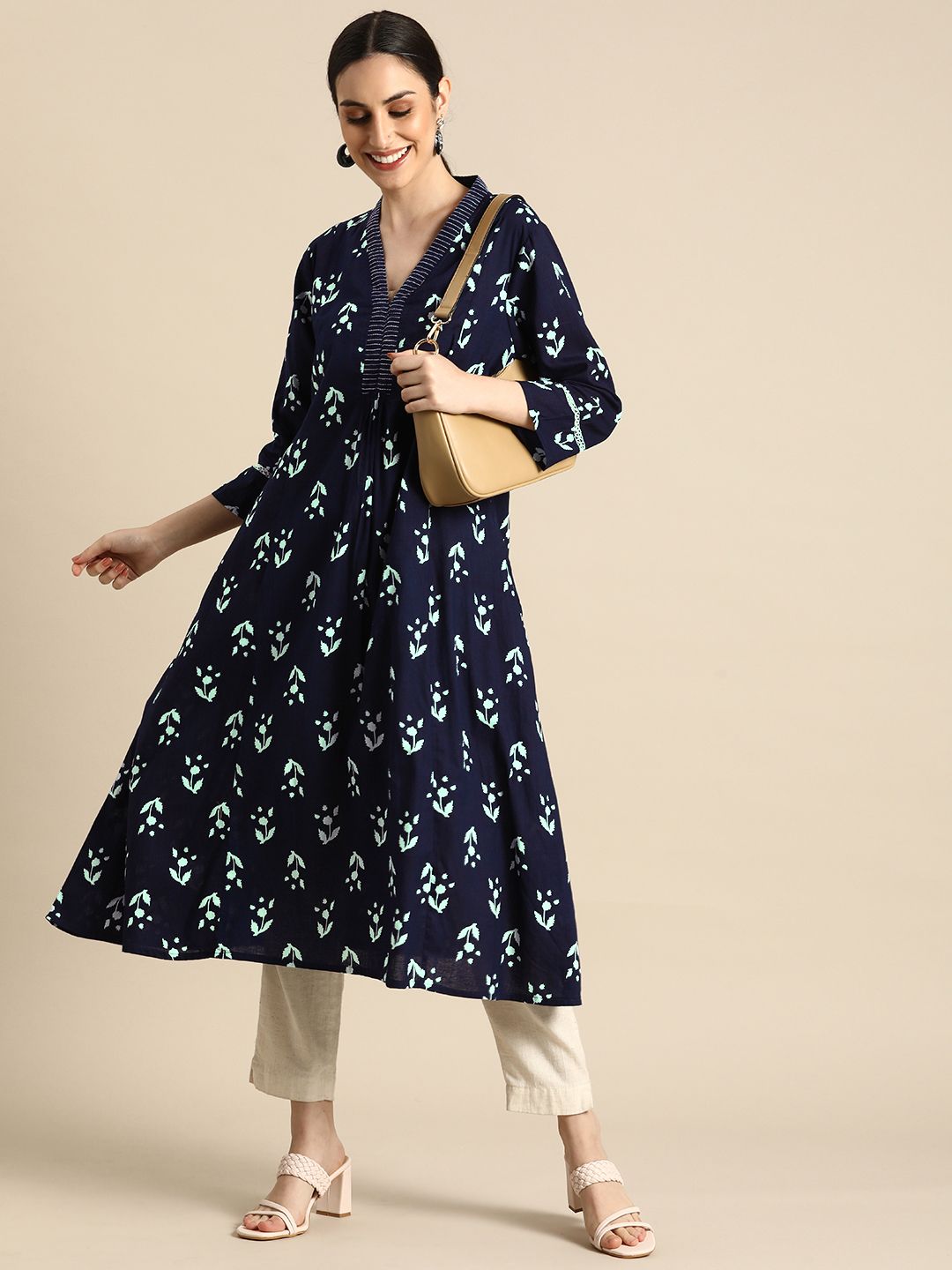 Anouk Women Navy Blue & White Ethnic Motifs Printed Indigo Kurta