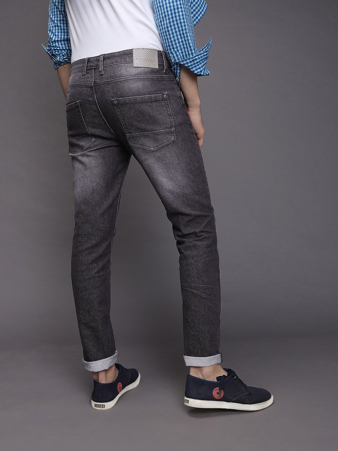 The Indian Garage Co Men Black Slim Fit Mid-Rise Clean Look Jeans