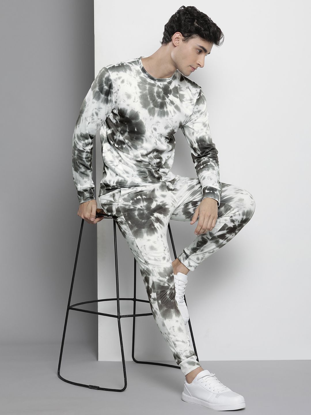 The Indian Garage Co Men Off-White & Charcoal Grey Dyed Sweatshirt & Joggers Set