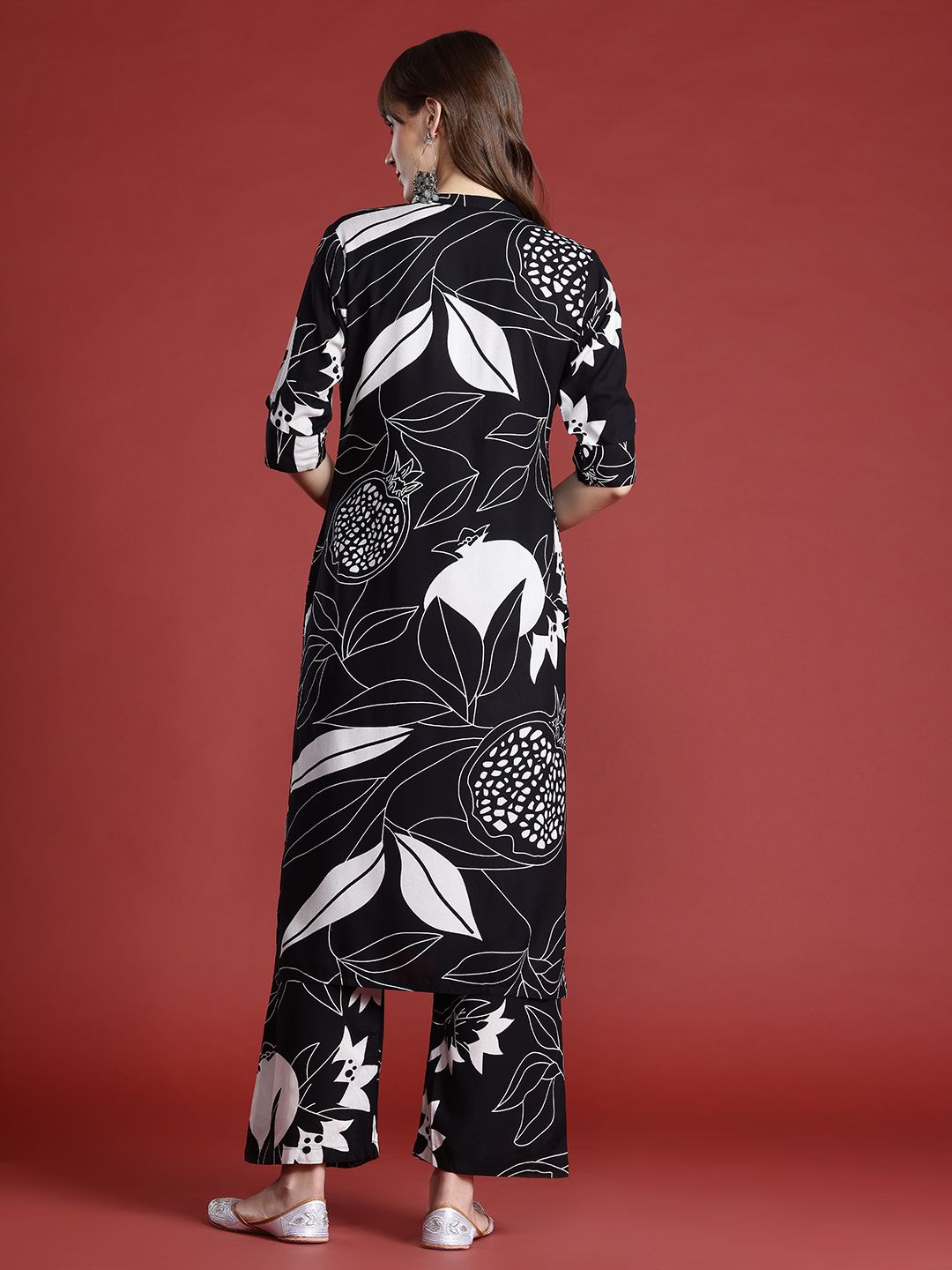 Indo Era Women Printed Regular Kurta with Palazzos