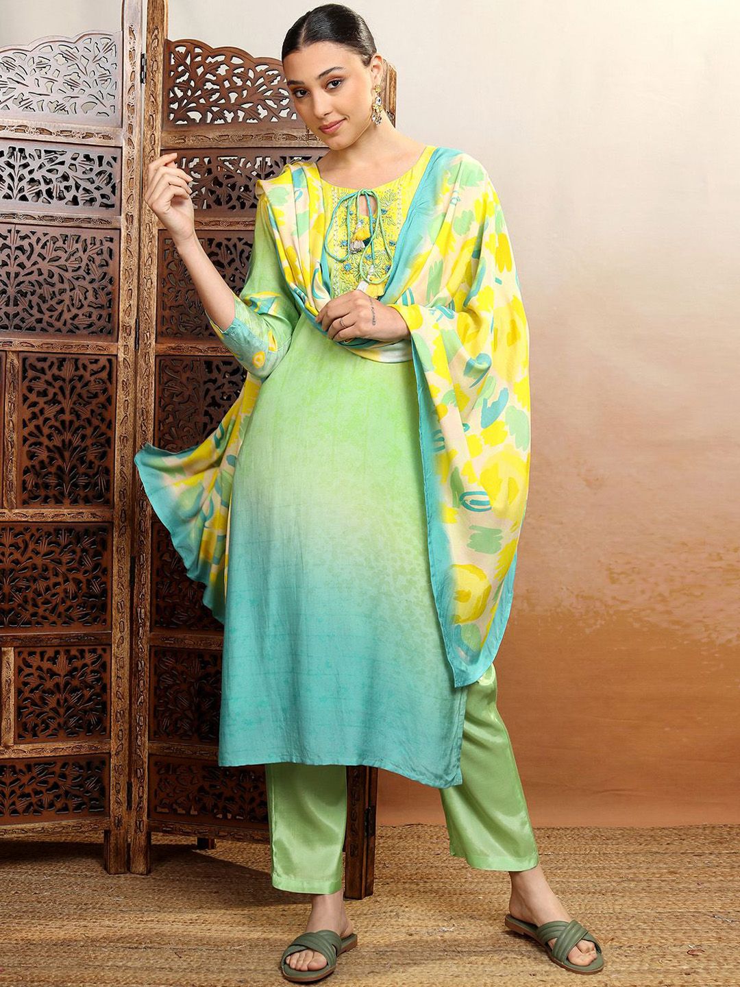 Vishudh Green Floral Yoke Design Tie-Up Neck Thread Work Kurta With Trousers & Dupatta