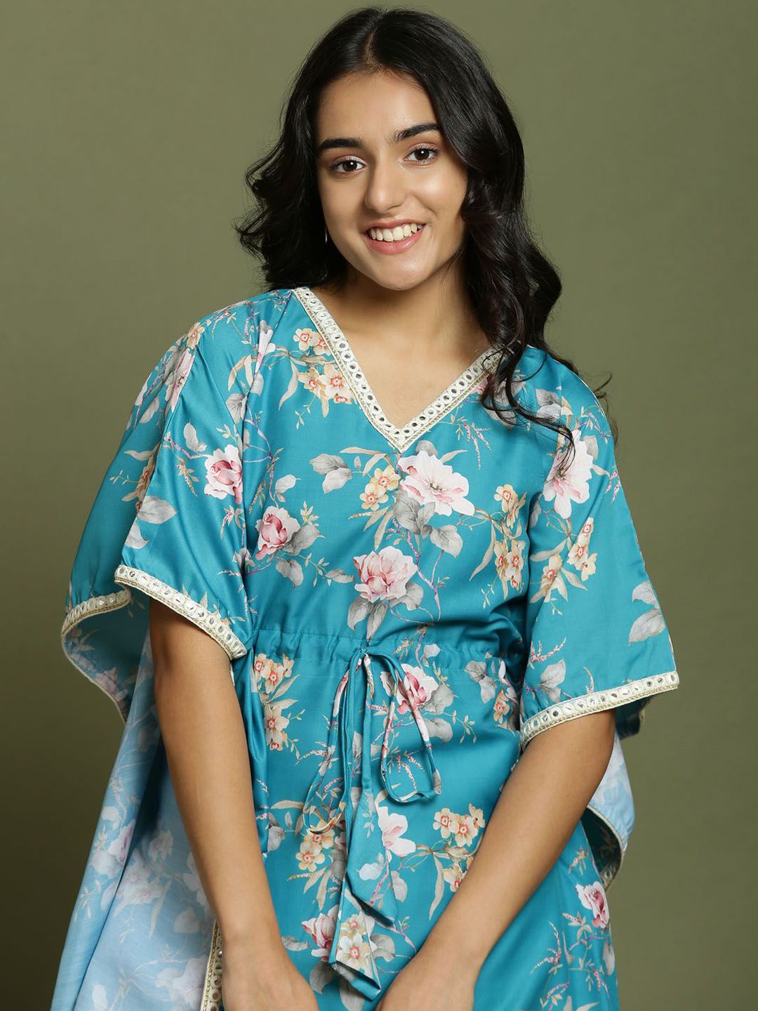 VASTRAMAY Girls Floral Printed Regular Mirror Work Kurta with Pyjamas