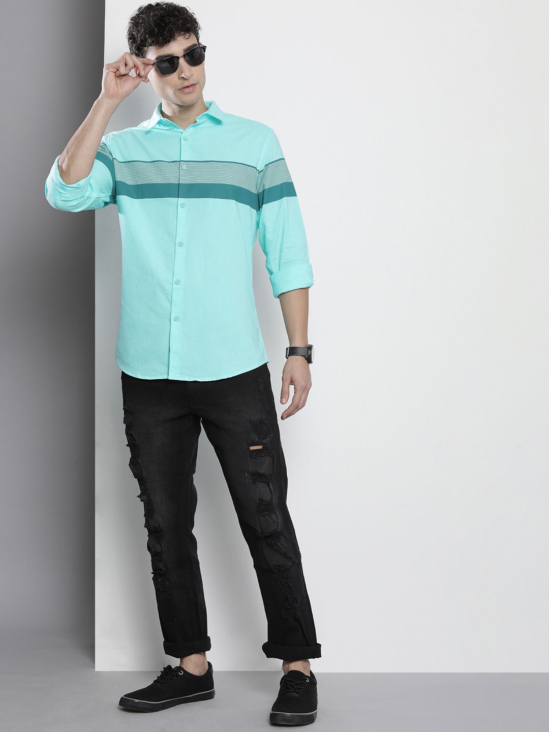 The Indian Garage Co Men Blue Horizontal Stripes Casual Cotton Shirt