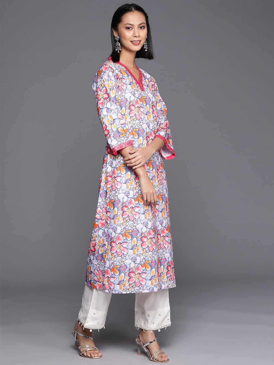 Varanga Floral Printed Flared Sleeves Sequinned Kurta