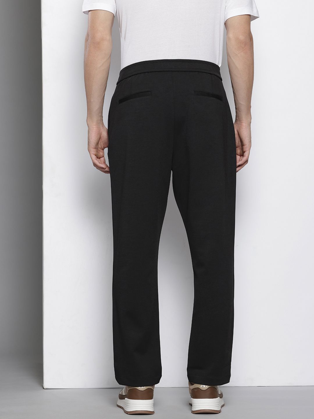 The Indian Garage Co Men Mid-Rise Relaxed Fit Chinos