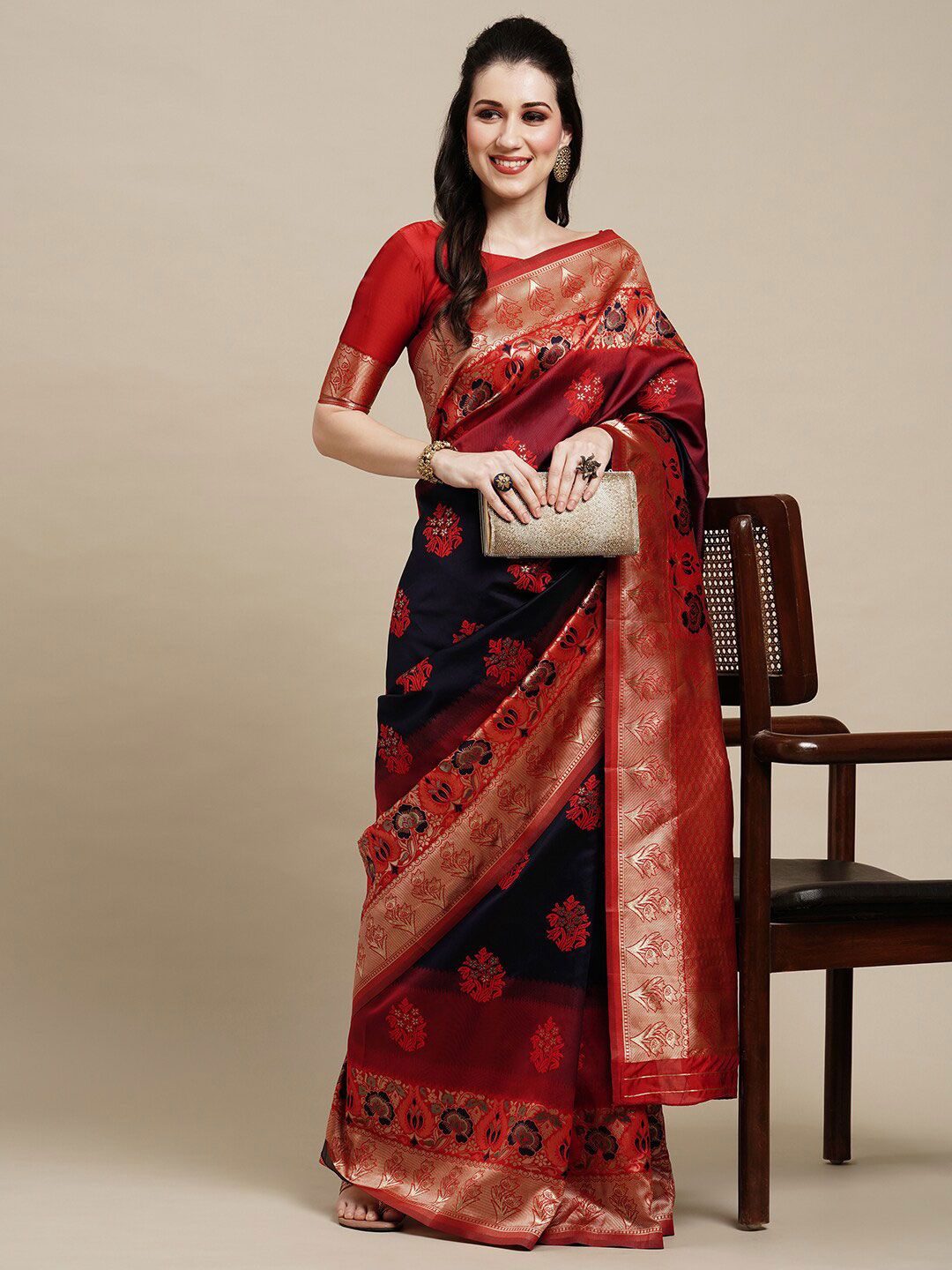Saree mall Navy Blue & Gold-Toned Floral Woven Design Zari Kanjeevaram Sarees