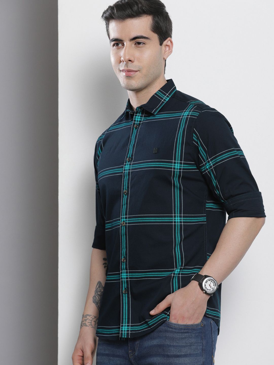 The Indian Garage Co Men Navy Blue Checked Pure Cotton Casual Shirt