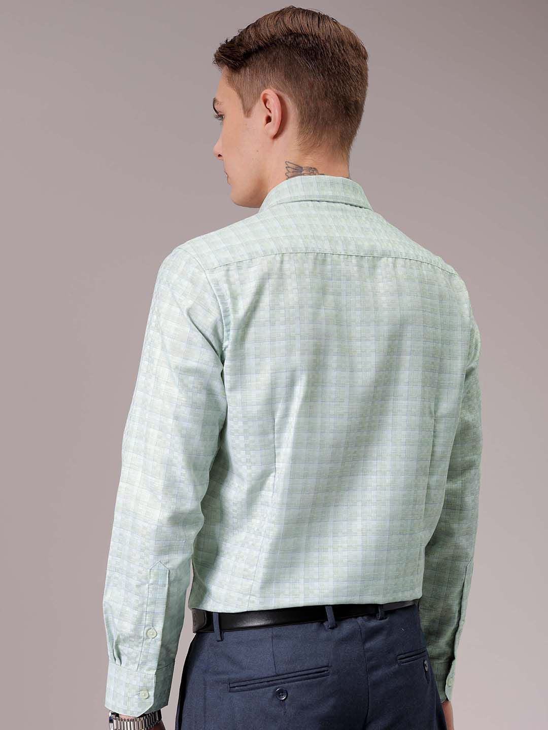 The Indian Garage Co. X Luxe Men Slim Fit Opaque Checked Formal Shirt