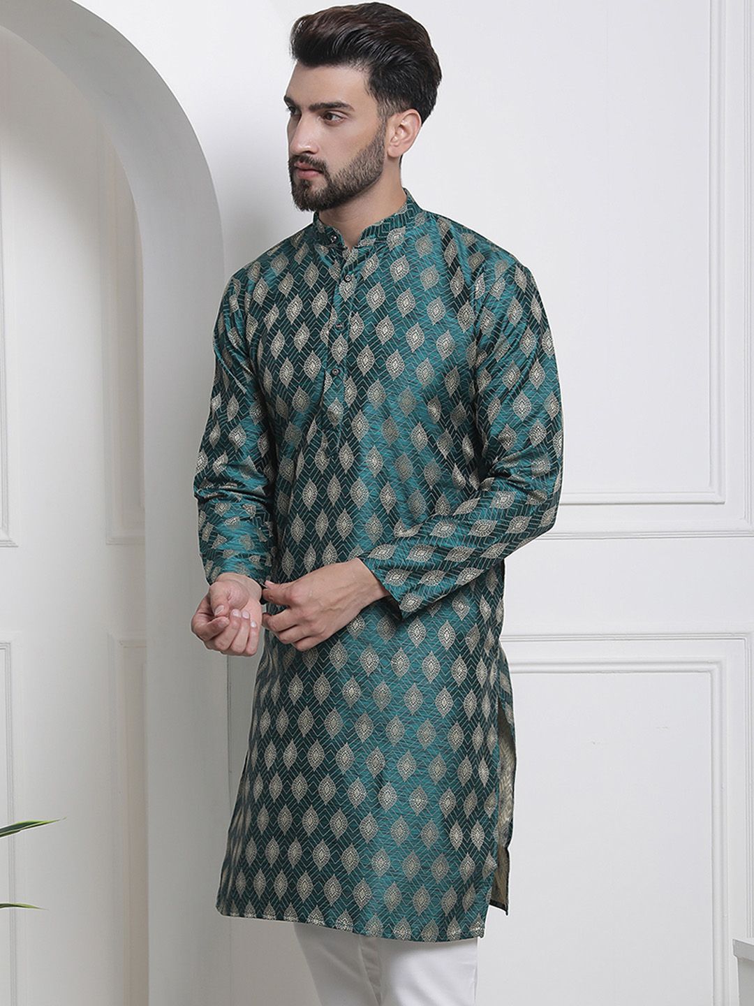 SOJANYA Men Teal & Gold-Toned Jacquard Kurta