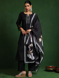 Varanga Thread Work Notch Neck Straight Kurta With Trousers And Dupatta