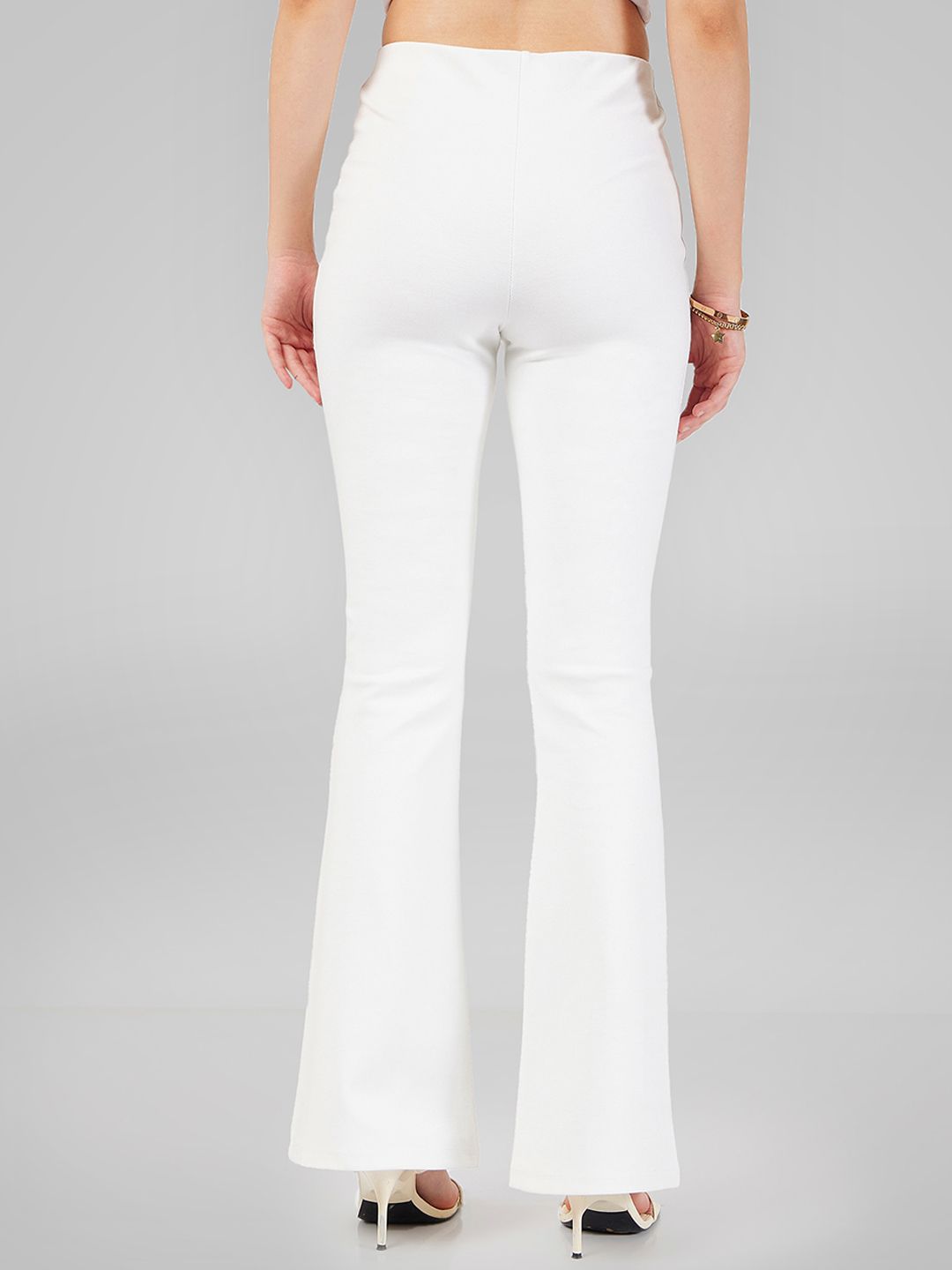SASSAFRAS Women White Slim Fit Mid Rise Trousers