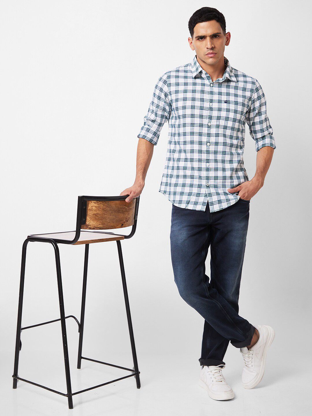 SPYKAR Checked Slim Fit Cotton Casual Shirt