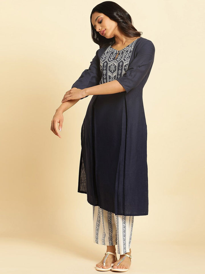 W Ethnic Motifs Yoke Design Thread Work Straight Kurta