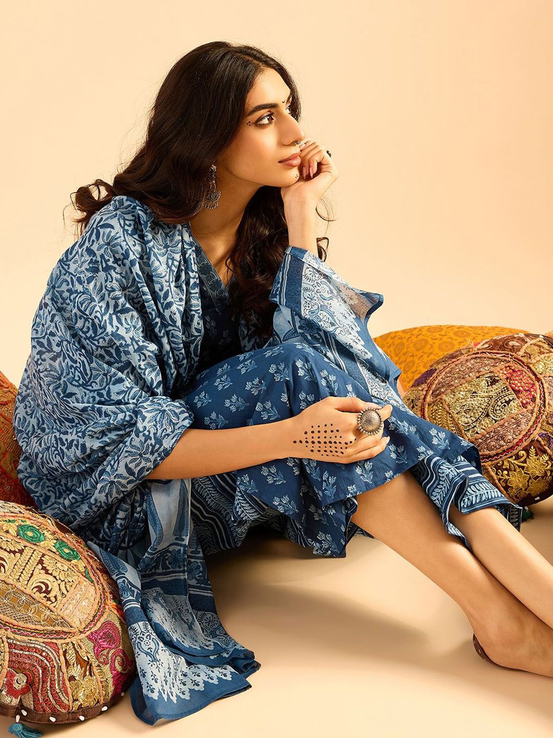 Indo Era Blue Floral Printed V-Neck Pure Cotton Straight Kurta with Palazzo & Dupatta