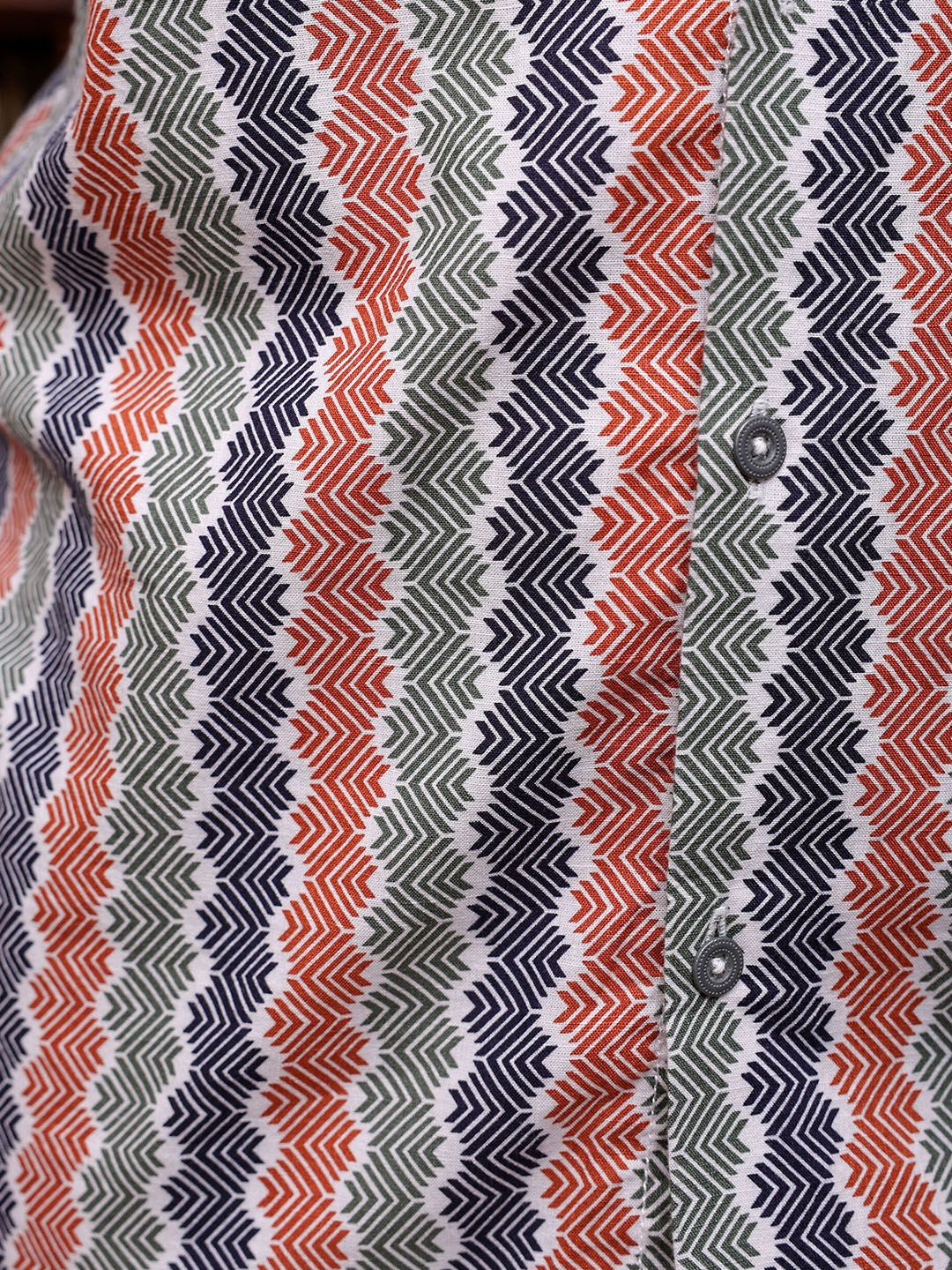 The Indian Garage Co Men Slim Fit Geometric Printed Resortwear Shirt