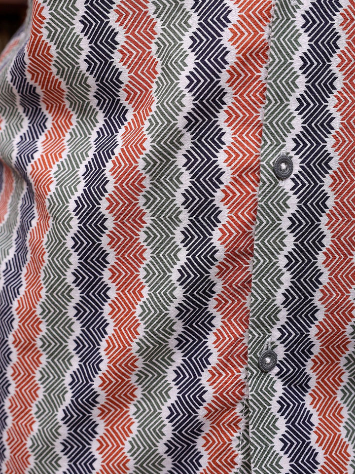 The Indian Garage Co Men Slim Fit Geometric Printed Resortwear Shirt