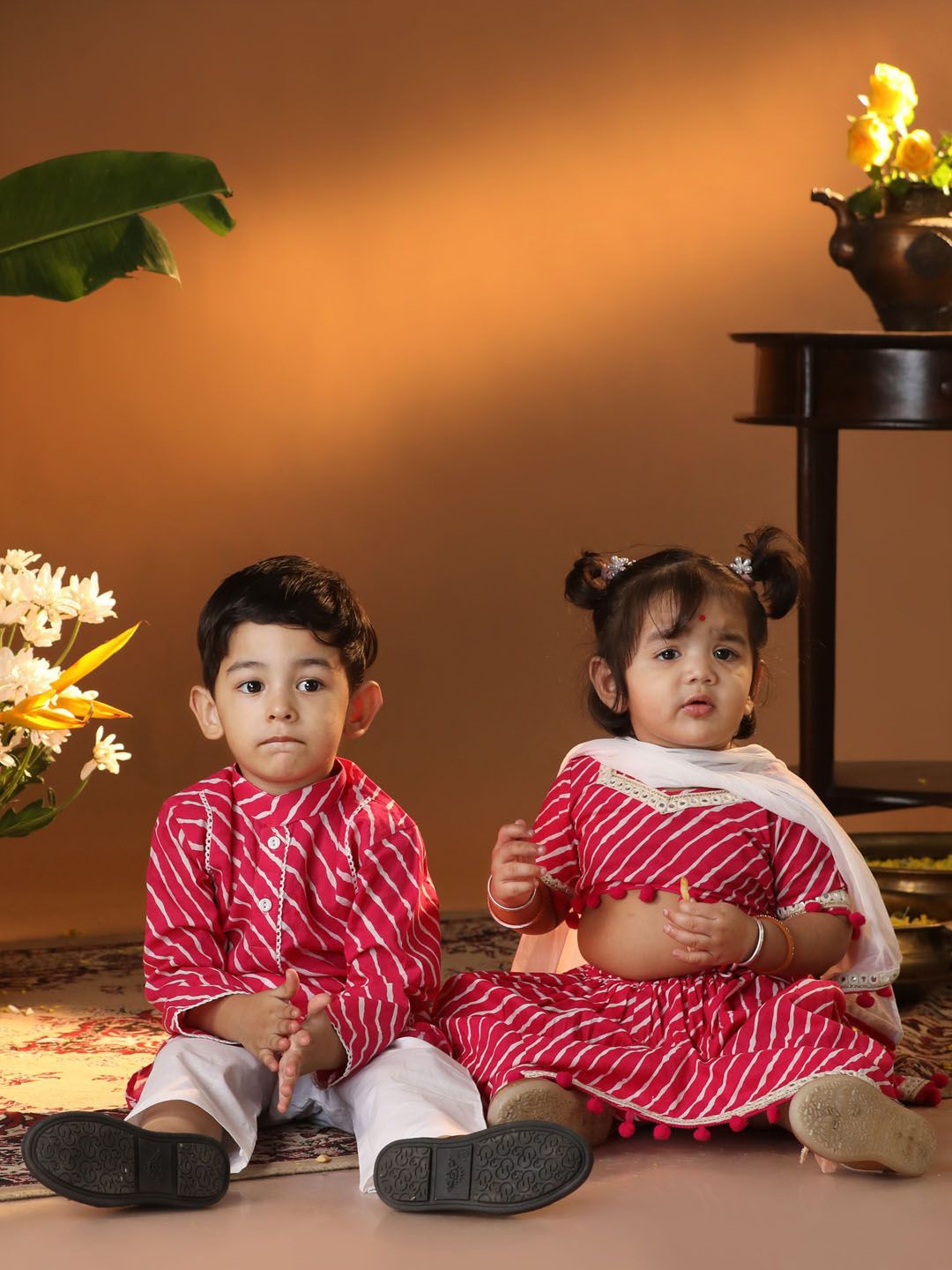 VASTRAMAY Infant Girls Leheriya Printed Ready to Wear Lehenga & Blouse With Dupatta