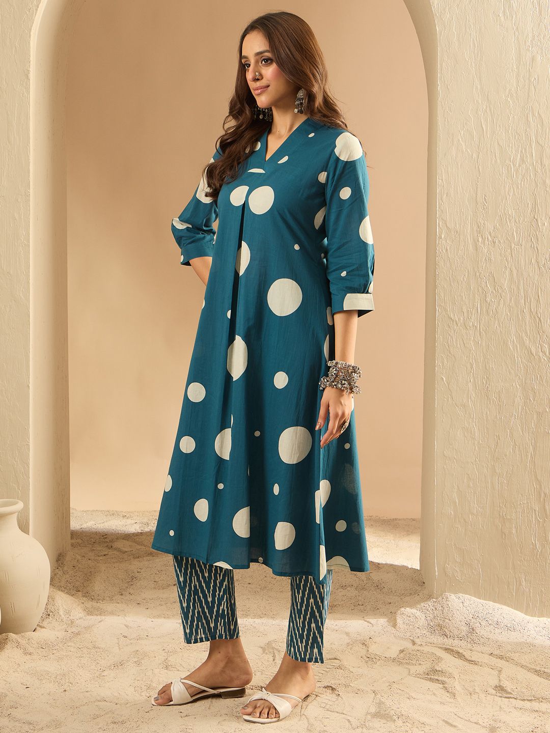 Indo Era Women Printed Pleated Pure Cotton Kurta with Trousers