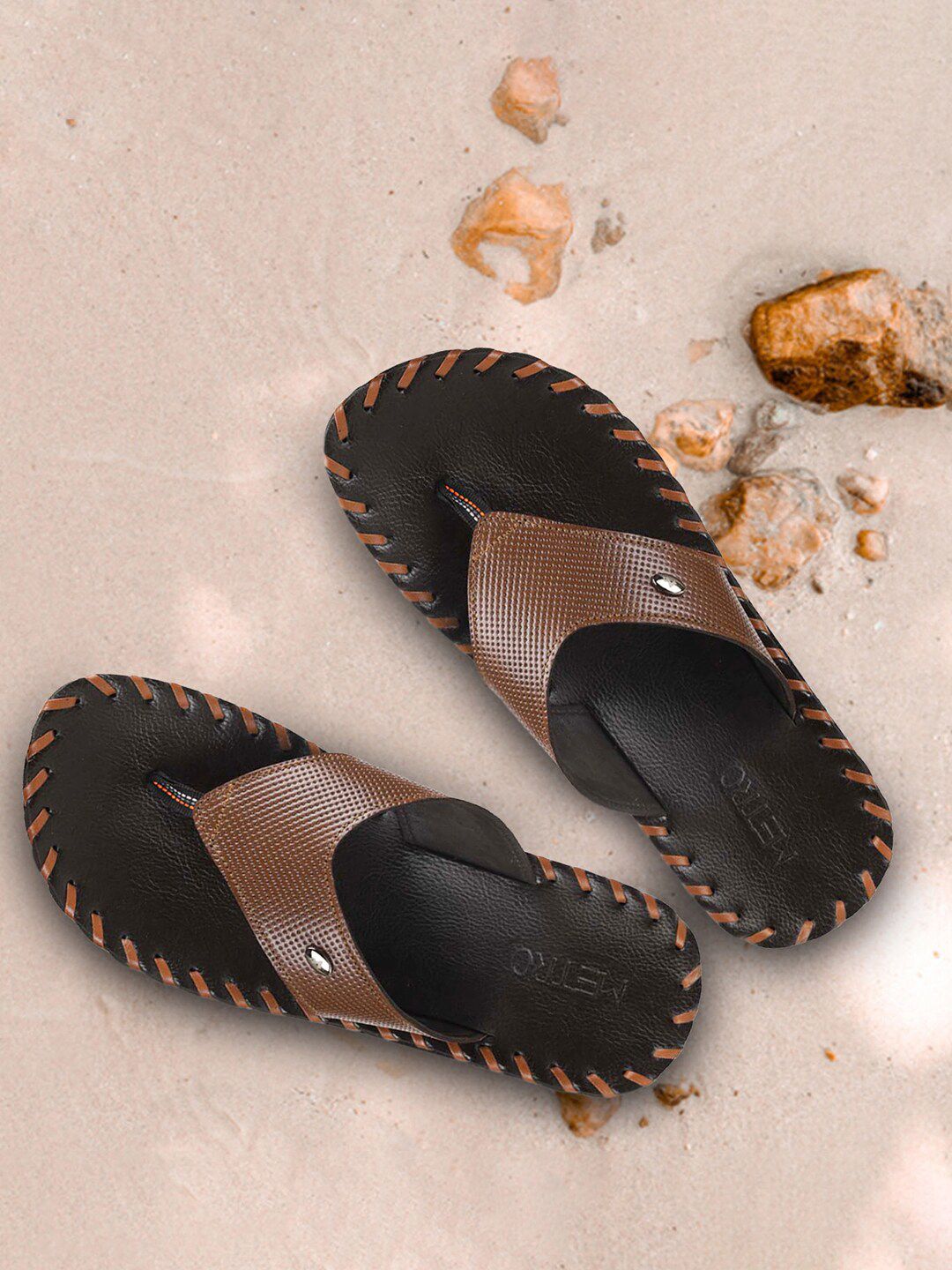 Metro Men Textured Leather Comfort Sandals