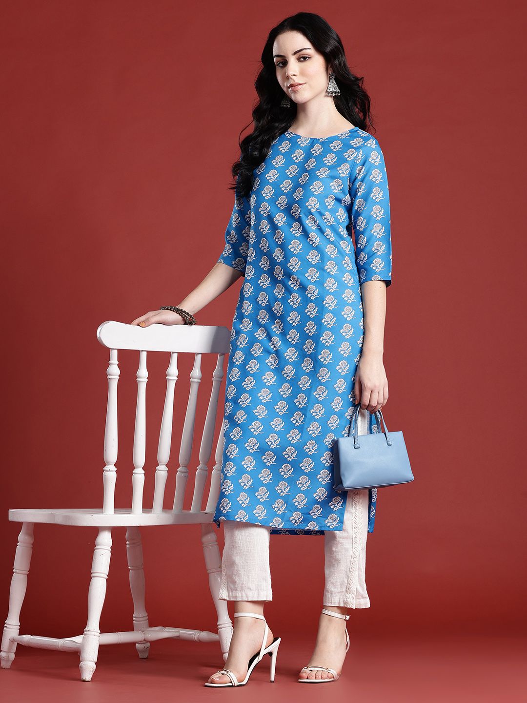 Anouk Floral Printed Boat Neck Straight Kurta