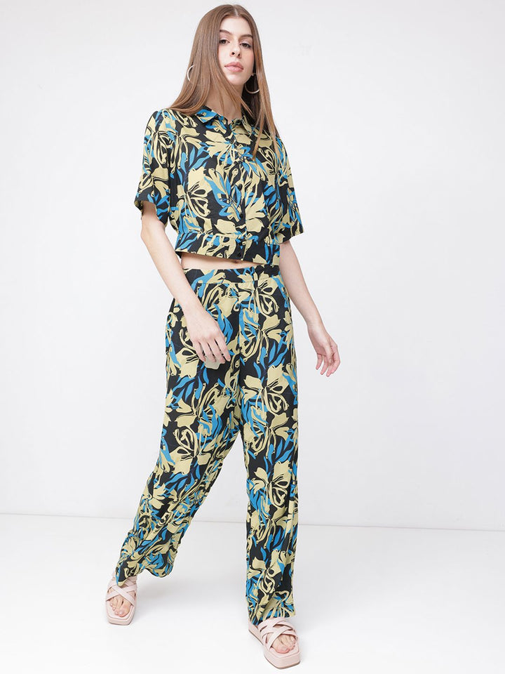 DressBerry Floral Daze Retro Boxy Crop Shirt